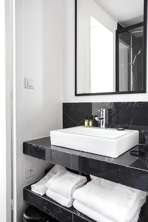 شقة Habitat Parisien - Ponthieu Champs Elysees